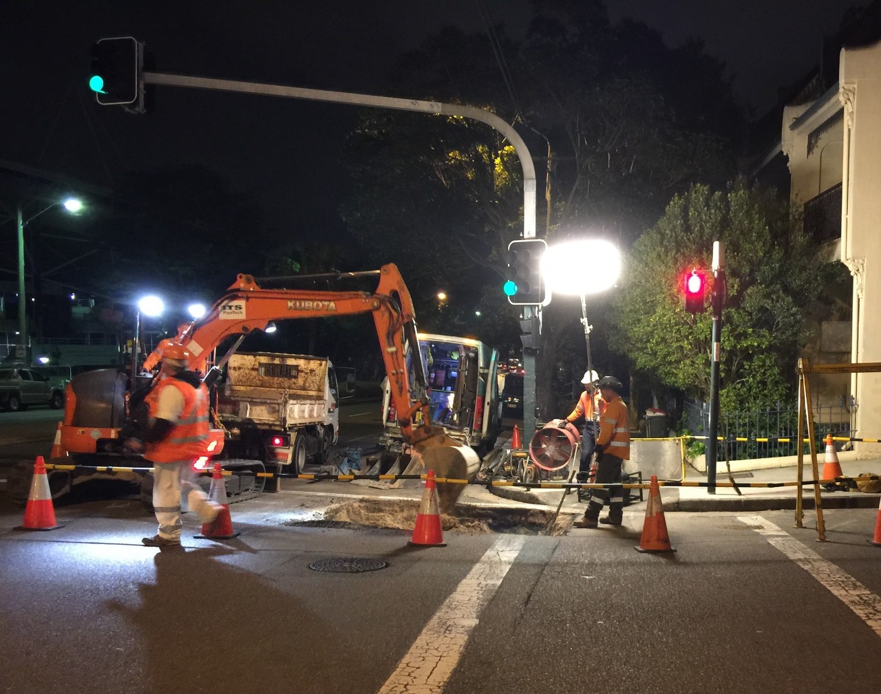 Night work at Morroe Park